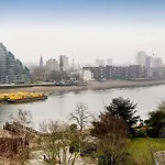 Joivy Charming Flat Overlooking River Thames