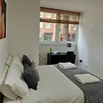 2 Bedrooms Flat In Great Location!