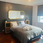 Lovely Private Room In Central London Next To Hampstead, Camden, And Golders Green