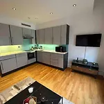 1 Bedroom In St James Piccadilly Hy10
