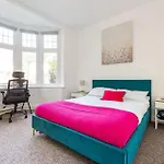 Garden Flat In Central Location