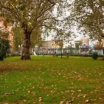 Parea Living - Brixton, Serviced Apartment, Remote Working