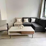 2 Bedroom Central London Apartment Modern And Stylish