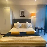 Shoreditch / Brick Lane - Studio