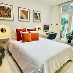 Beautiful 2 Bed Flat In South Kensington