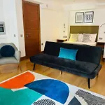 Apartment - Tower Hill - City Centre By Prime London Stays N-3