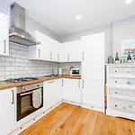 Amazing Lovely 1Bdr Apartment, South London