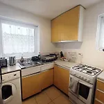 City Airport Apartment