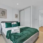Mysquare Clerkenwell Serviced Apartment