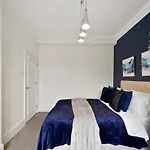 Delightful Flat In London - Sleeps 6