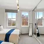 Delightful Flat In London - Sleeps 6