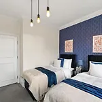 Delightful Flat In London - Sleeps 6