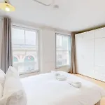 Modern 2 Bed Maisonette In Farringdon Barbican