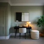 The Hyde Park Scenery - Elegant 4Bdr House With Study Room