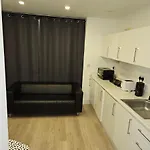 Luxury 1-Bed Apartment In London