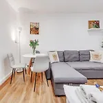 Regent\'S Park Apartment