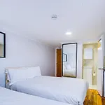 Streatley Apartments