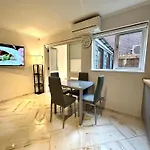 Central London Zone 1 Apartment