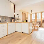 Beautiful Mews House - Notting Hill