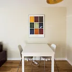 Fantastic Stay In Canary Wharf - 2 Bedrooms