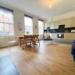 4 Bed Apartment- Archway Station