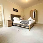 4 Bed Apartment- Archway Station