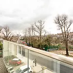 Tranquil Belsize Park Haven With Stunning Views