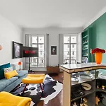 Chelsea Art Deco Balcony Suite