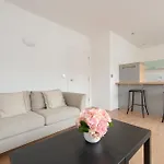 Modern Luxury Apartment By Bow Road Station