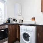 Hyde Park Delux 1 Bed Bayswater