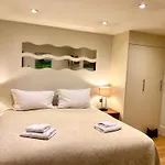 Georgiana\'S Guesthouse