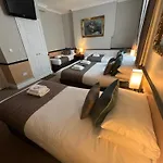 Tudor Court Hotel