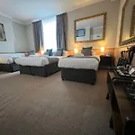 Tudor Court Hotel