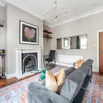 Elegant Chelsea Hideaway