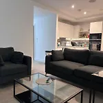Female Only Ensuite Room