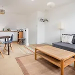 North East London Loft Apartment. Stoke Newington.