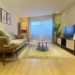Harrow - 1 Bedroom Apartment - Parking