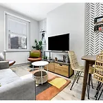 New And Modern Flat In London!