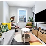 New And Modern Flat In London!