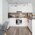 Charming Room In The Heart Of London