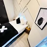 London 72 Charm Central Studio Great Location II
