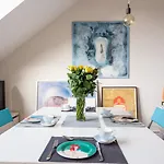 Pleasant Earl\'S Court Apartment Near Hyde Park By Underthedoormat