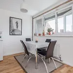 4-Bedroom Flat Near Bigben,Parliament & London Eye