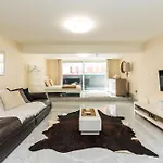 Huge Fully Equipped Studio 1 Min From Tube Station
