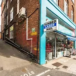 Huge Fully Equipped Studio 1 Min From Tube Station