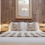 The Black Lion Pub & Boutique Guesthouse