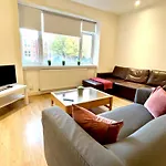 Clerkenwell Apartments By Dc London Rooms