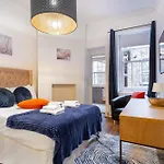 Lovely Airconditioned One Bed In The Heart Of Covent Garden