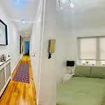 2 Bedroom Flat In Diplomatic Enclave In Kensington