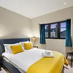 2 Bed Lux Apartments Near Central London Free Wifi By City Stay Aparts London